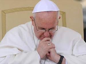 Papa evidencia pobreza em sua mensagem para a Quaresma