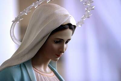 Em Maria realizou-se a bem-aventurança da paz
