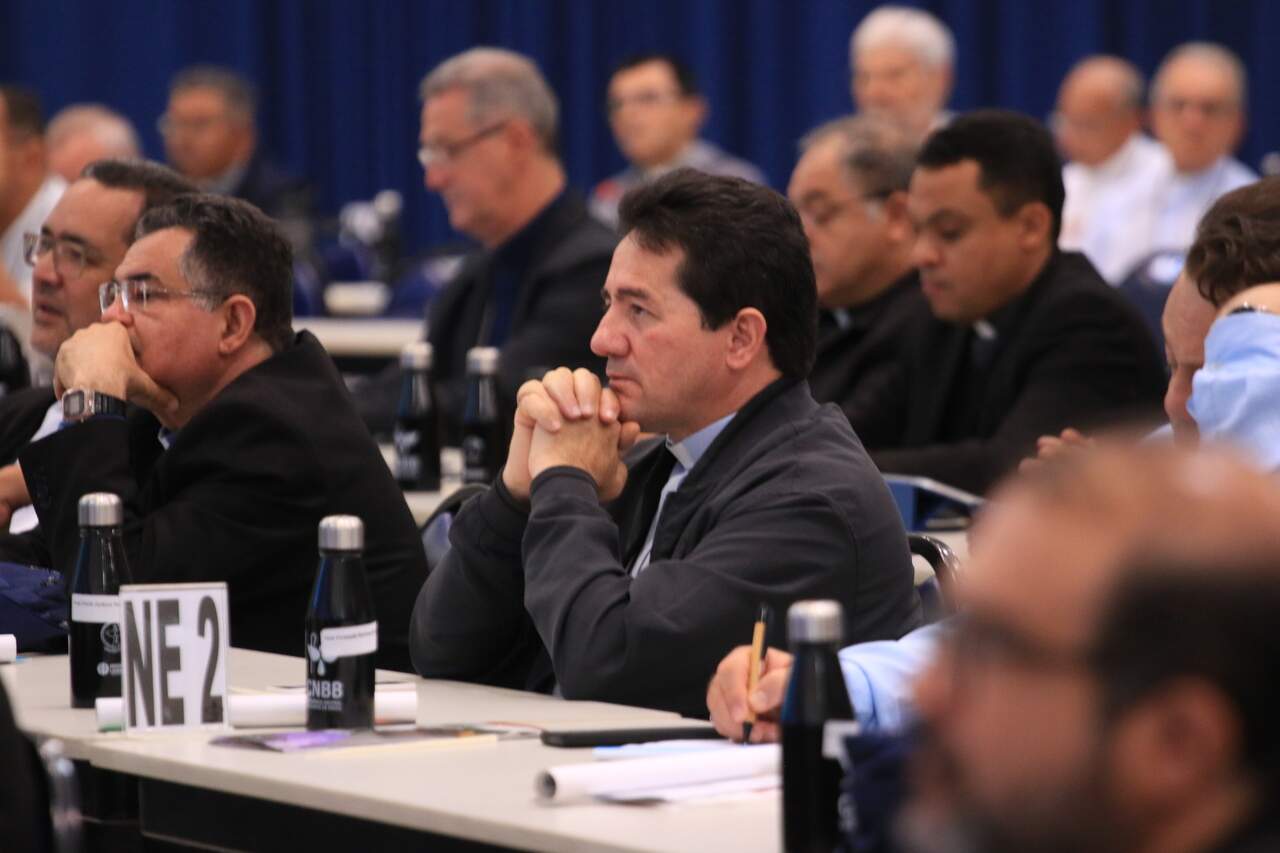 João Pedro Oliveira - A12 João Pedro Oliveira - A12