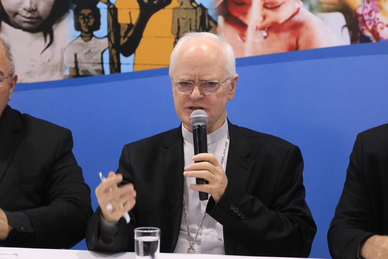 Gustavo Cabral - A12