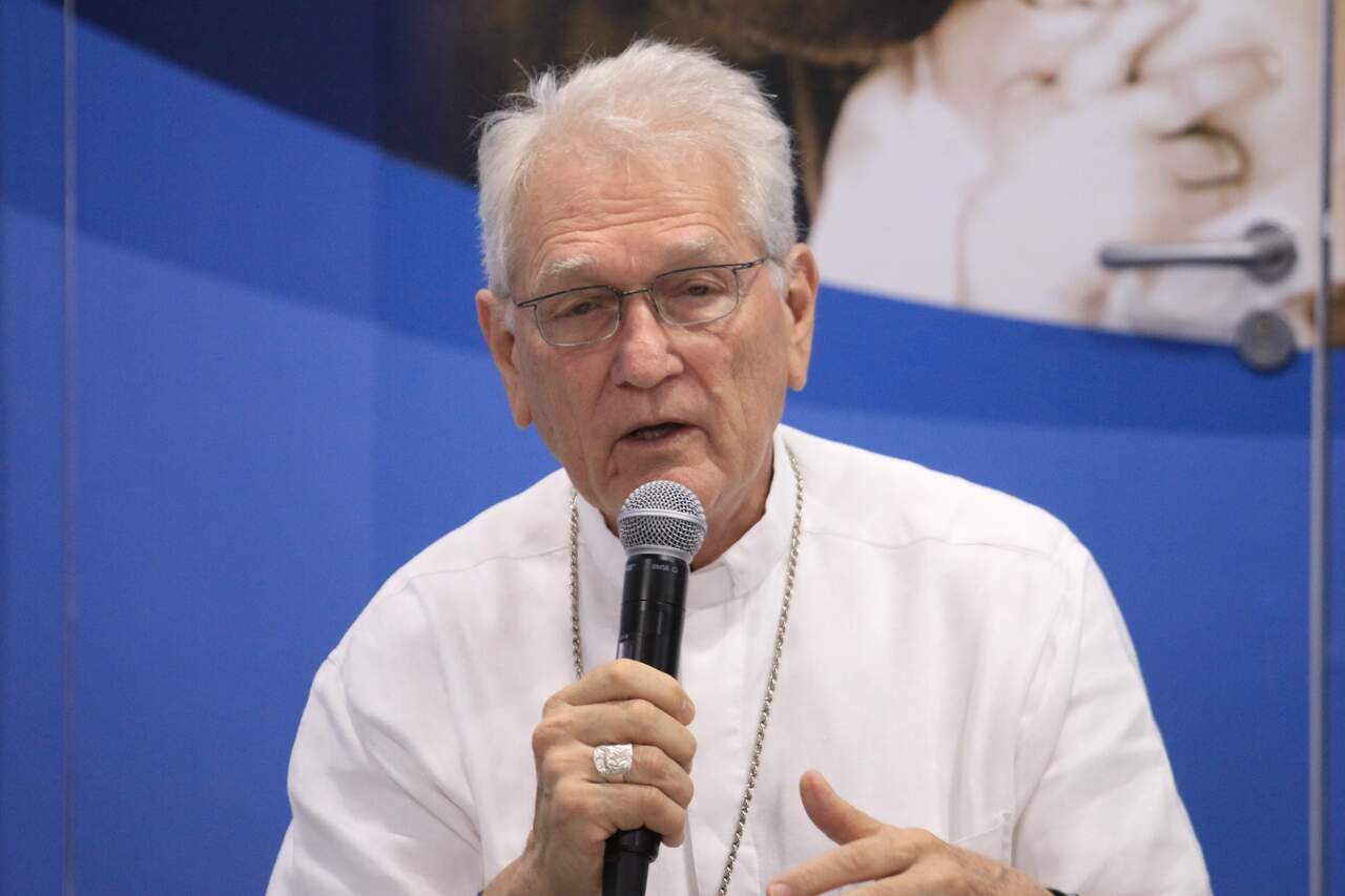 Gustavo Cabral - A12