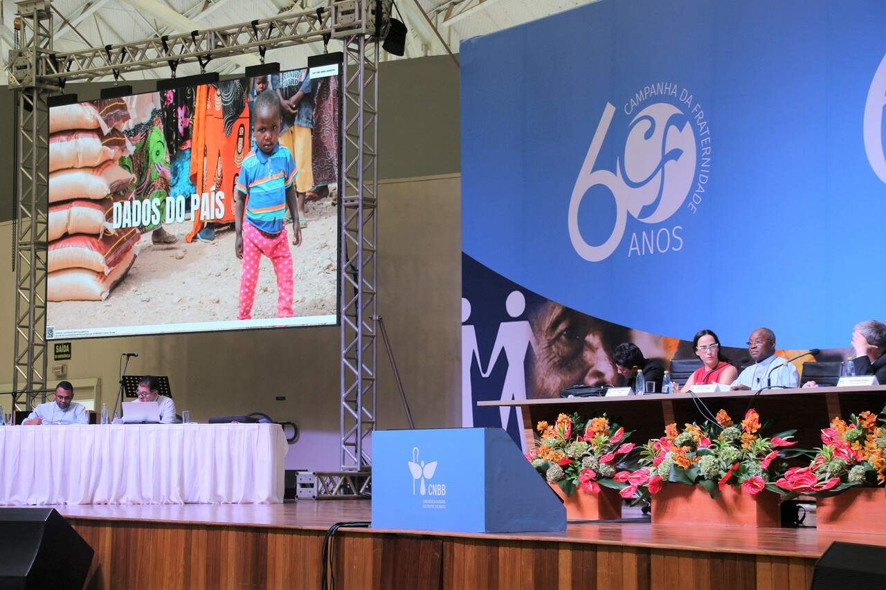 Victória Holzbach – Comunicação 61ª AG CNBB Victória Holzbach – Comunicação 61ª AG CNBB