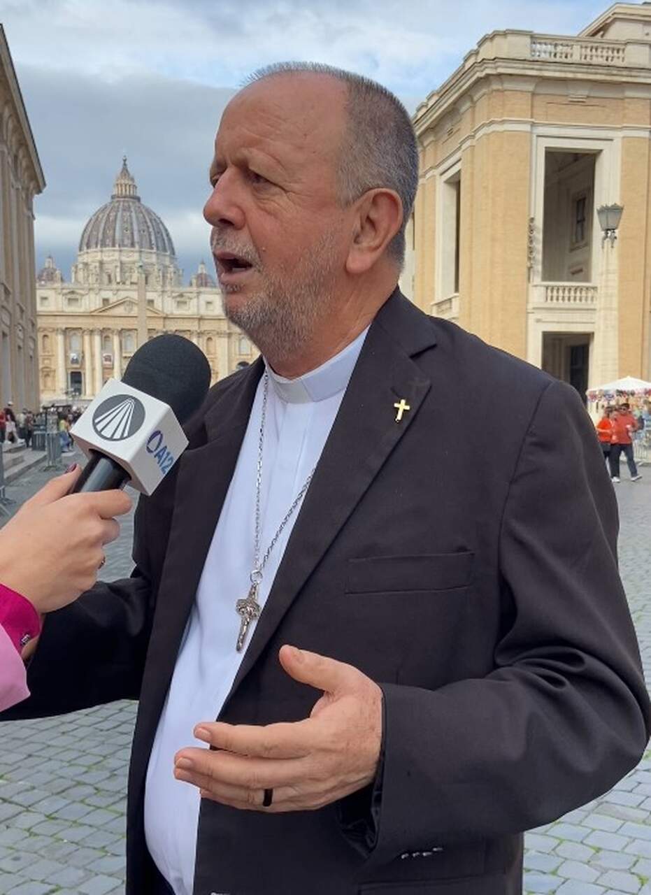 Nathalia Oliveira - A12 Nathalia Oliveira - A12