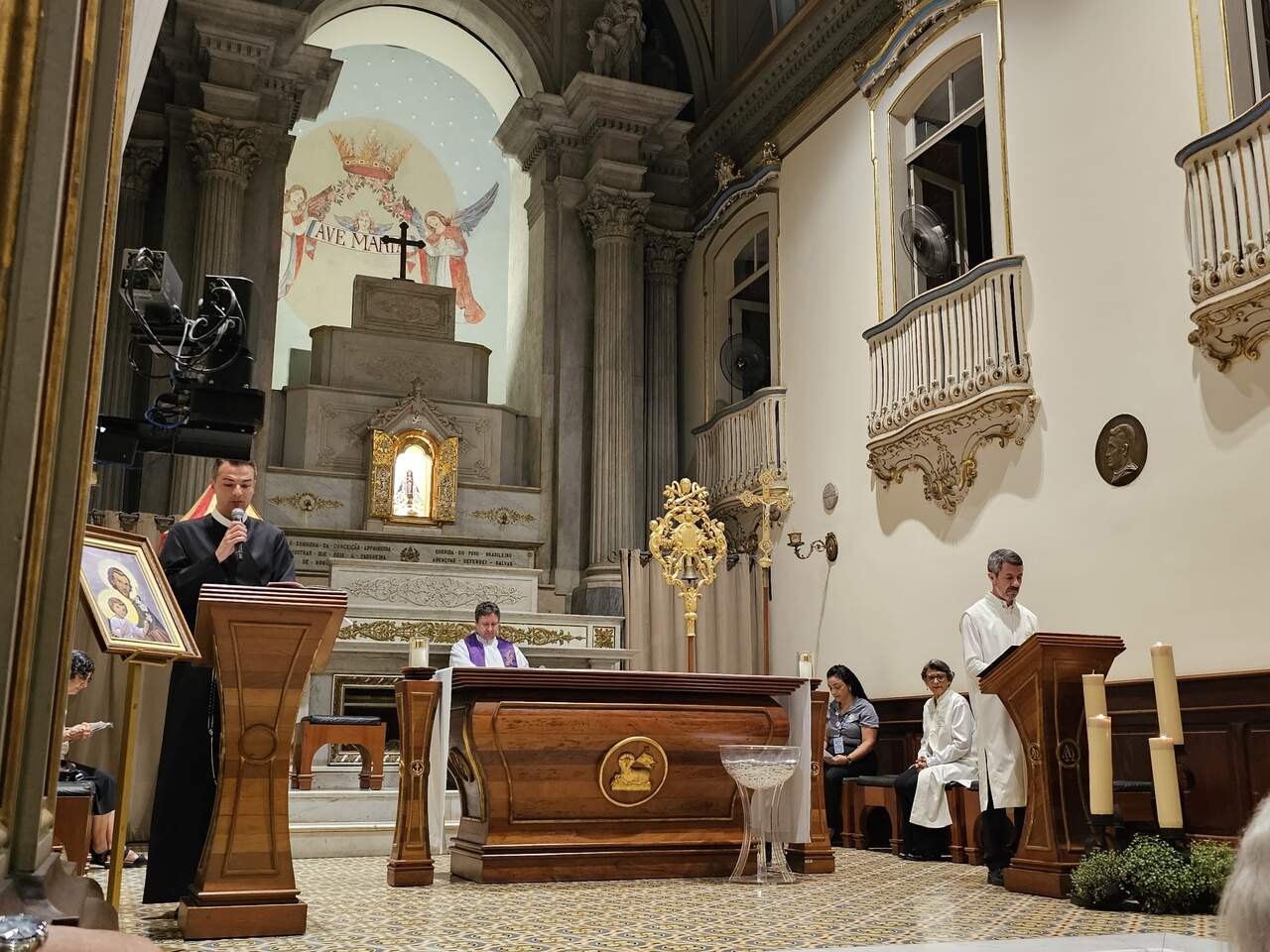 A12/ Andreza Galvão A12/ Andreza Galvão