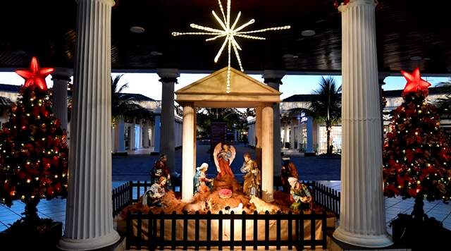 Natal Iluminado na Cidade do Romeiro é inaugurado neste fim de semana  Evento segue até janeiro e conta com luzes e decorações natalinas, música e  atrativos para crianças em Aparecida (SP) Por