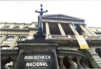 biblioteca_fachada biblioteca_fachada