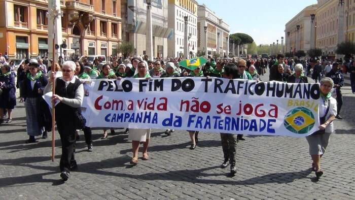 Caminhada contra o tráfico humano em Roma Caminhada contra o tráfico humano em Roma