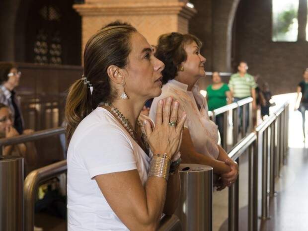 Cissa Guimarães em visita ao nicho de Nossa Senhora Aparecida_foto: Thiago leon