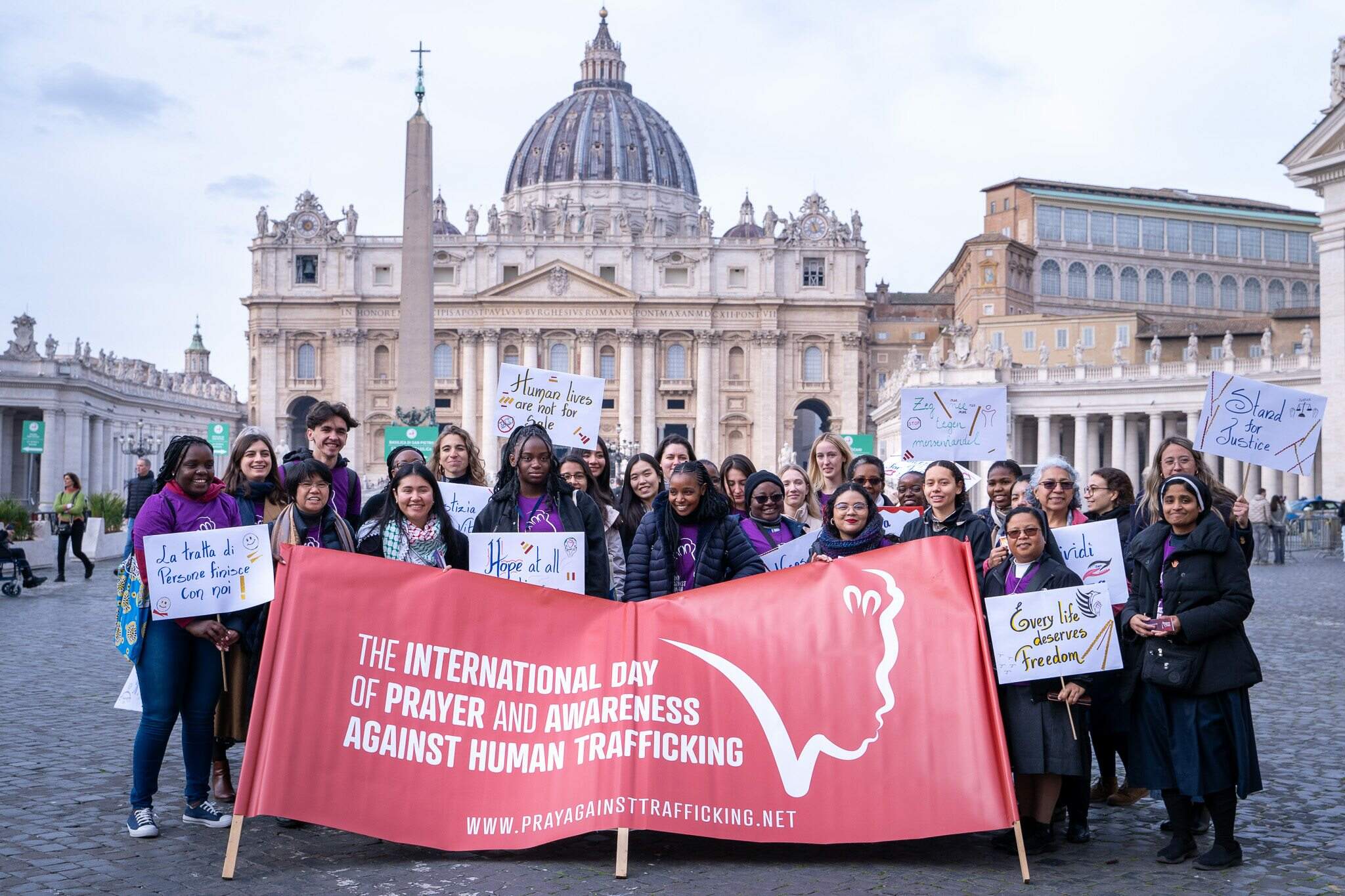 Reprodução/preghieracontrotratta.org