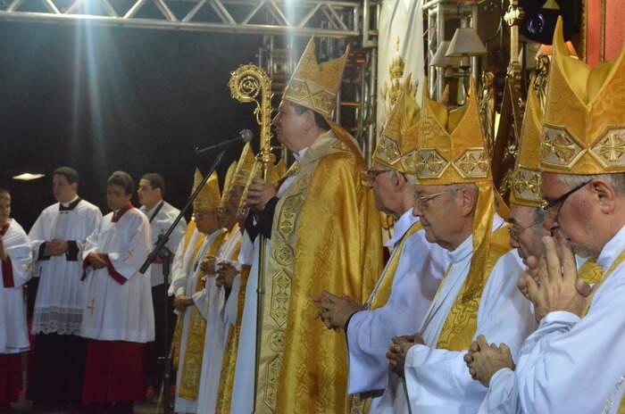 Fi&eacute;is reunidos na Diocese de Crato