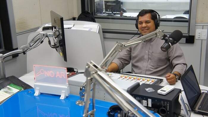 RB2 - R&Aacute;DIO 