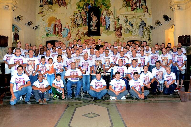 emerson_eder_dessia_porto_ferreira_sp
