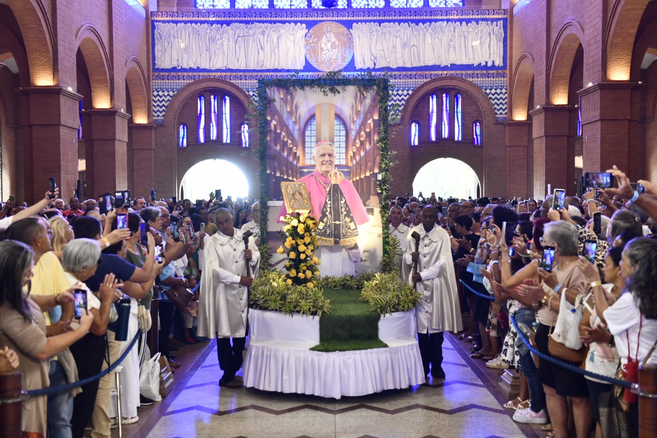 Thiago Leon/Santuário Nacional