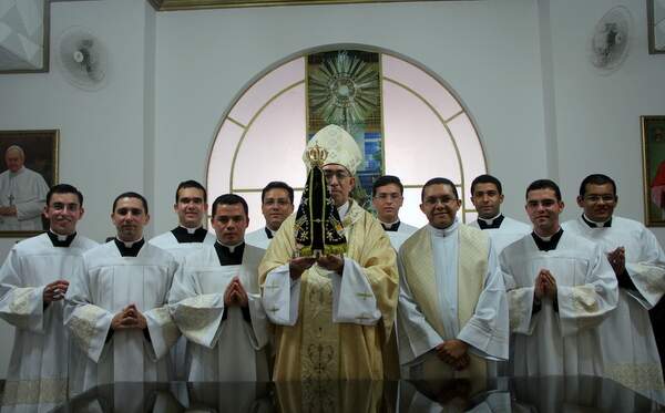 envio_da_imagem_diocese_de_guarabira_hyanne_patricia envio_da_imagem_diocese_de_guarabira_hyanne_patricia