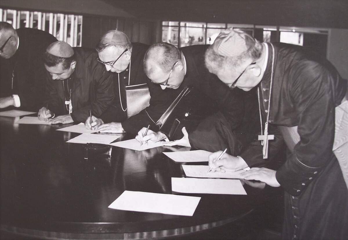A Conferência produziu 16 documentos agrupados em três Núcleos: Promoção humana, Evangelização e crescimento da fé, Estrutura da Igreja
