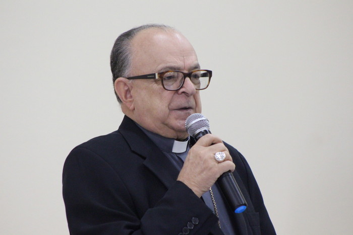 Coletiva sobre o S&iacute;nodo dos Bispos com dom Raymundo Damasceno Assis (credito Elisangela Cavalheiro)