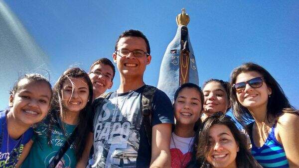 jovens_sjc_no_santuario_nacional_10