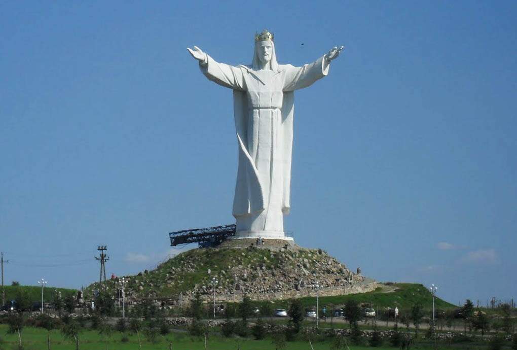 maior_estatua_do_cristo_rei_swiebodzin