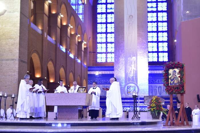 Missa da festa litúrgica de Nossa Senhora do Perpétuo Socorro no Santuário Nacional (crédito Thiago Leon) 