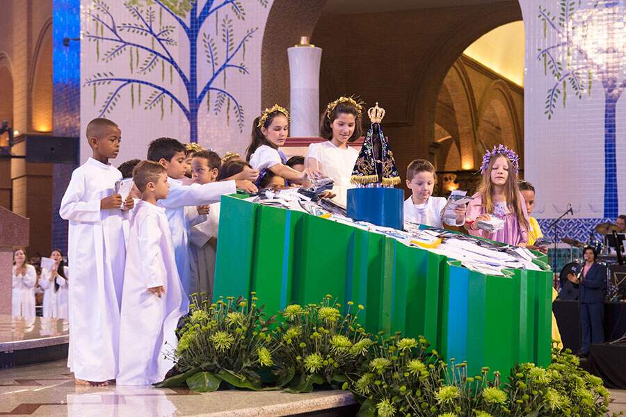Missa e Cerimônia de Coroação de Nossa Senhora (Gustavo Cabral) 