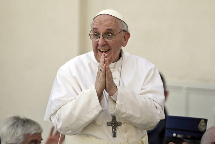 “Não deixe que ninguém tire a sua esperança” – Papa Francisco “Não deixe que ninguém tire a sua esperança” – Papa Francisco