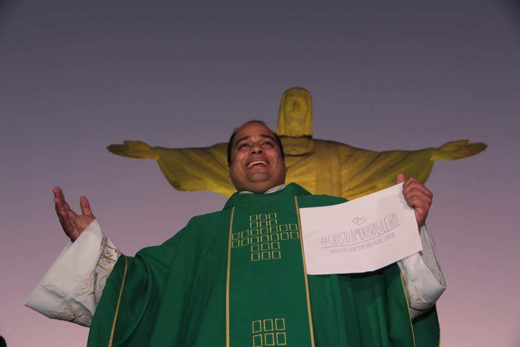 padre_omar_cristo_redentor