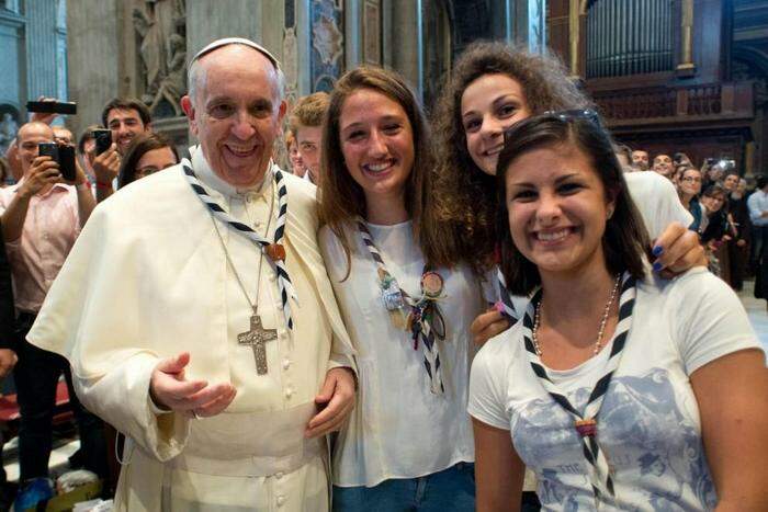 Papa Francisco com jovens