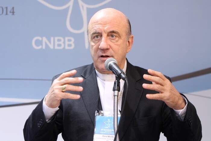 Primeira coletiva da 52&ordf; AG da CNBB (10)