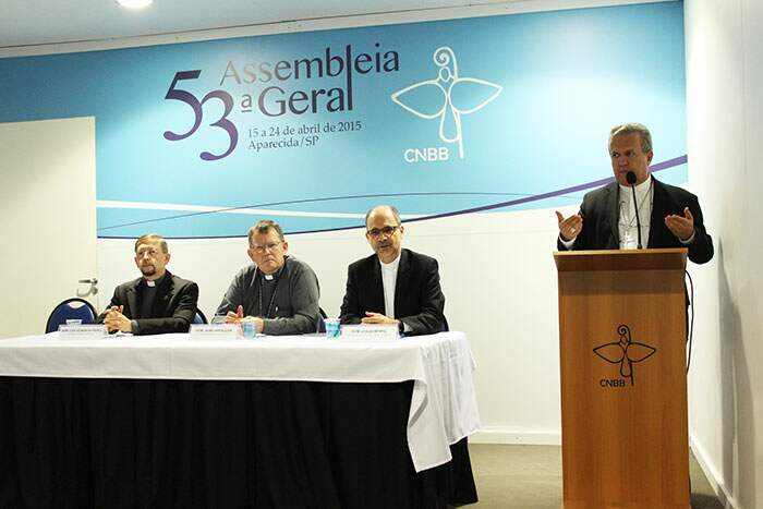 Primeira coletiva da 53ª AG da CNBB (credito Ivan Simas) Primeira coletiva da 53ª AG da CNBB (credito Ivan Simas)