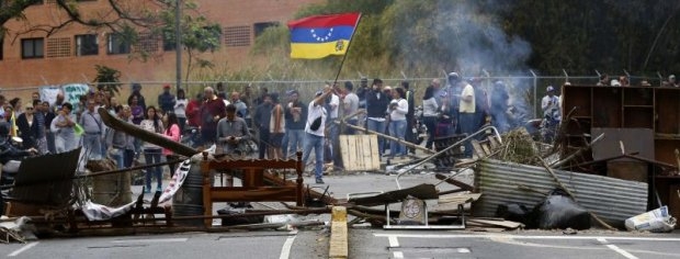 protesto_venezuela_gazeta_povo