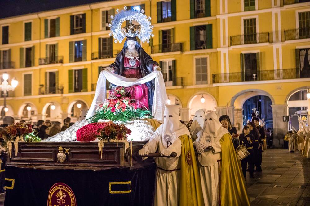 Iryna Kalamurza/Shutterstock