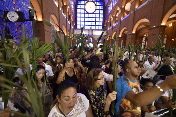 Celebração do Domingo de Ramos no Santuário Nacional -  Foto: Thiago Leon