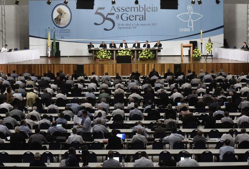 55ª Assembleia Geral da CNBB: Plenário com bispos - Foto: Thiago Leon