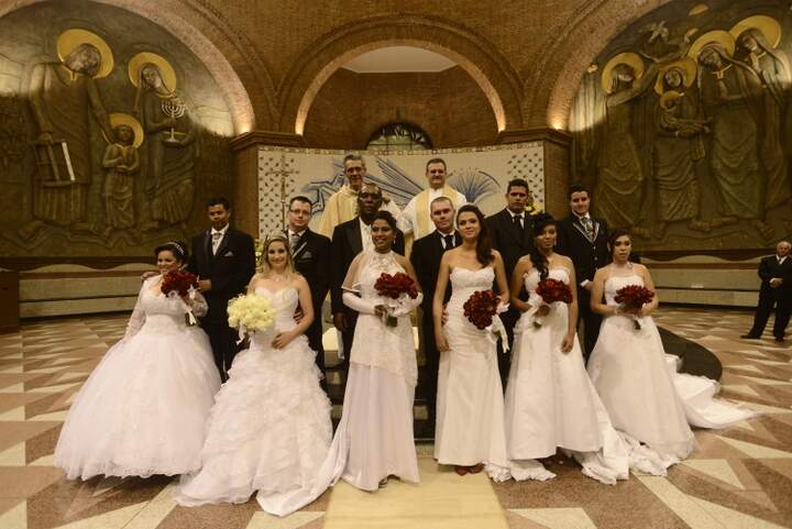 Casamento comunitário - 24 de julho 2014  (foto: Thiago Leon)