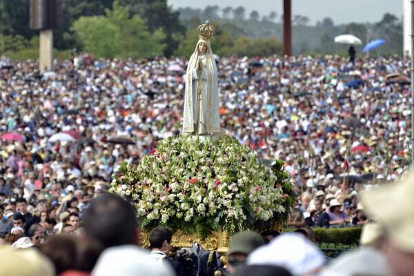 Celebração deste dia 13 de maio no Santuário de Fátima em Portugal - Fotos: Thiago Leon