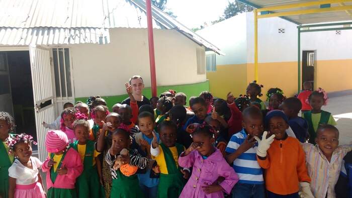 Visita a escola Missionário Vilasseca, no Huambo